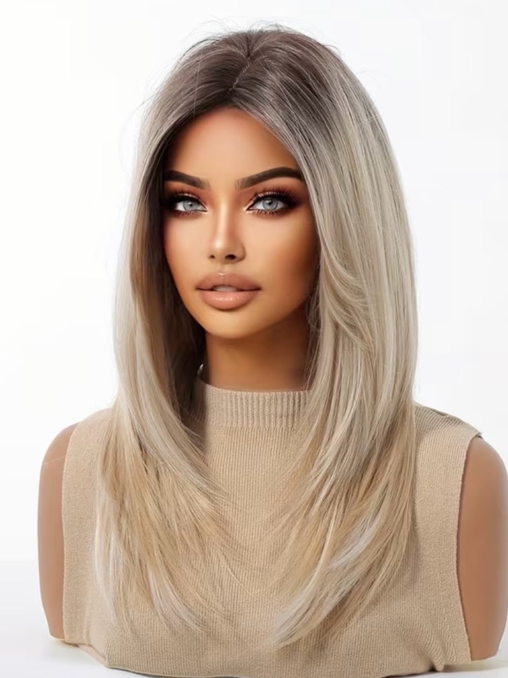 Blonde/ Golden gradient Layered Synthetic Women's Wig - Picture 9 of 9